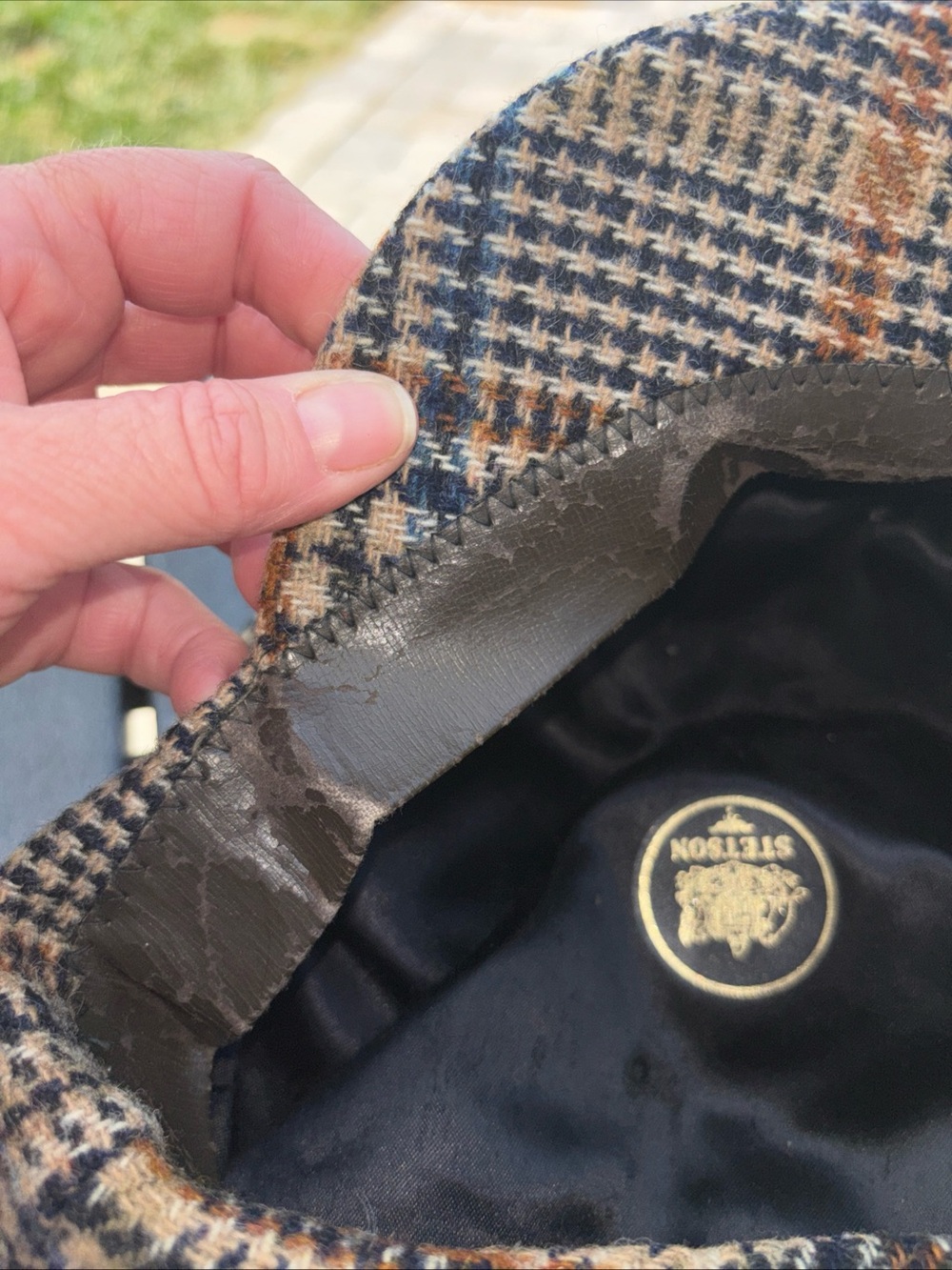 Vintage Stetson Glen Plaid Brown & Navy Plaid Newsboy Cap - Men Size 7 - Picture 9 of 11
